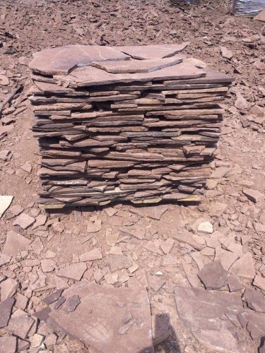 Плитняк лемезит бордовый для цоколя 1,5-2 см купить в Дедовске