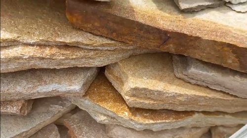 Плитняк златолит жёлтый золотистый для отмостки купить в Дедовске