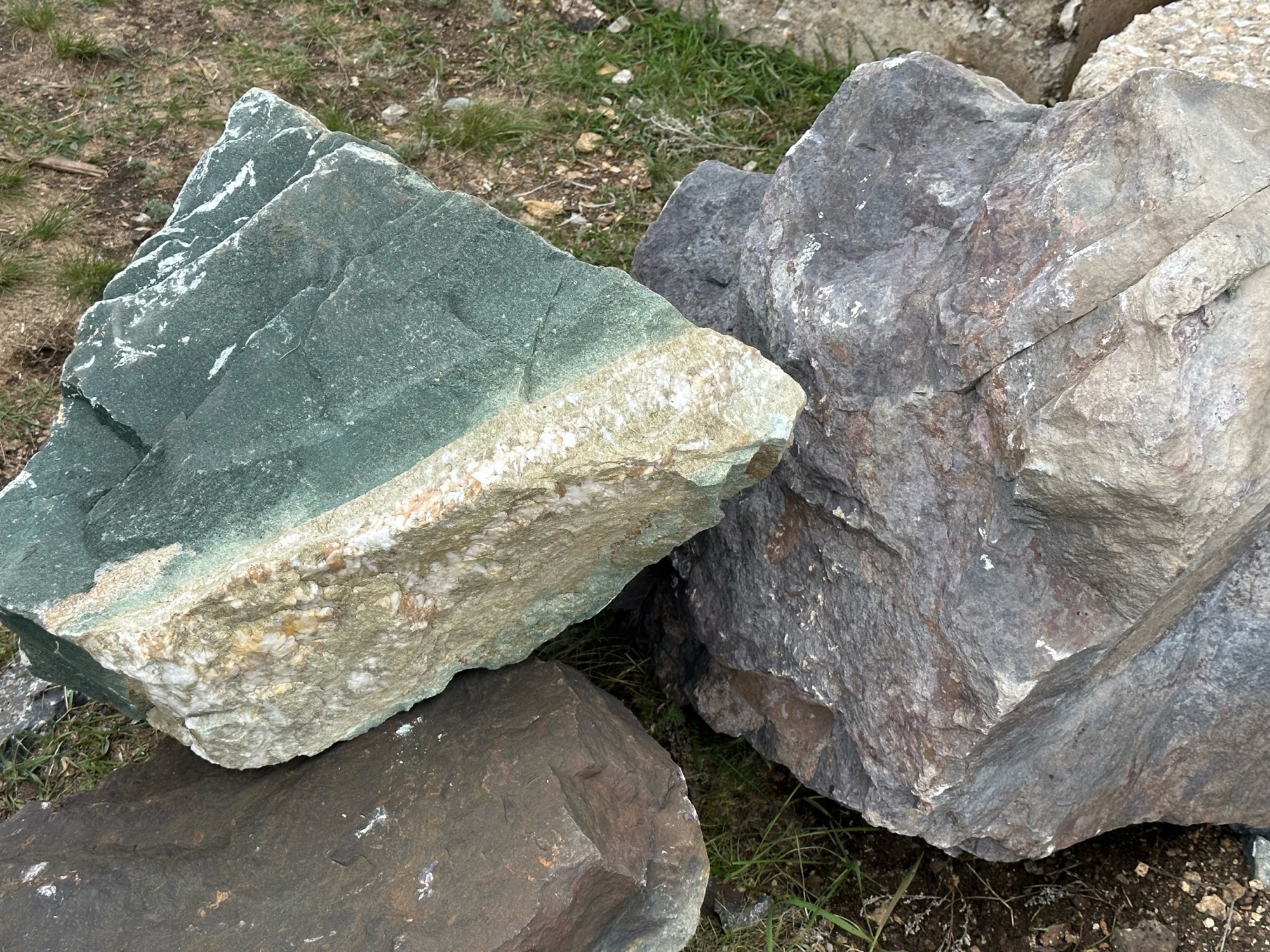 Камни для ландшафтного дизайна зелёные 10-60 килограмм купить в Дедовске