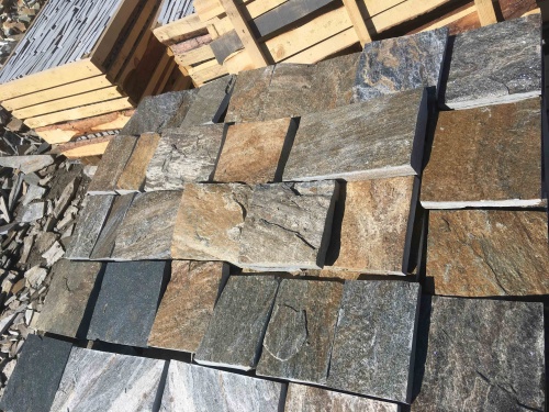 Плитка пилёная златолит Уральский для цоколя, отмостки купить в Дедовске