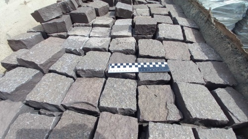 Лемезит колотая брусчатка 10 * 10 см. для парковки купить в Дедовске